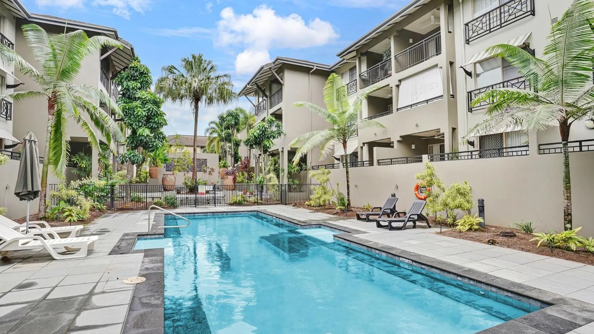 Cairns One Resort Style Living Westcourt Apartman