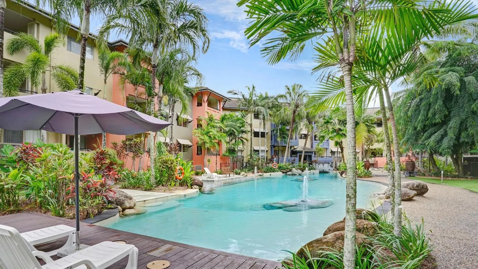 Cairns One Resort Style Living Westcourt 0*,  Ausztrália
