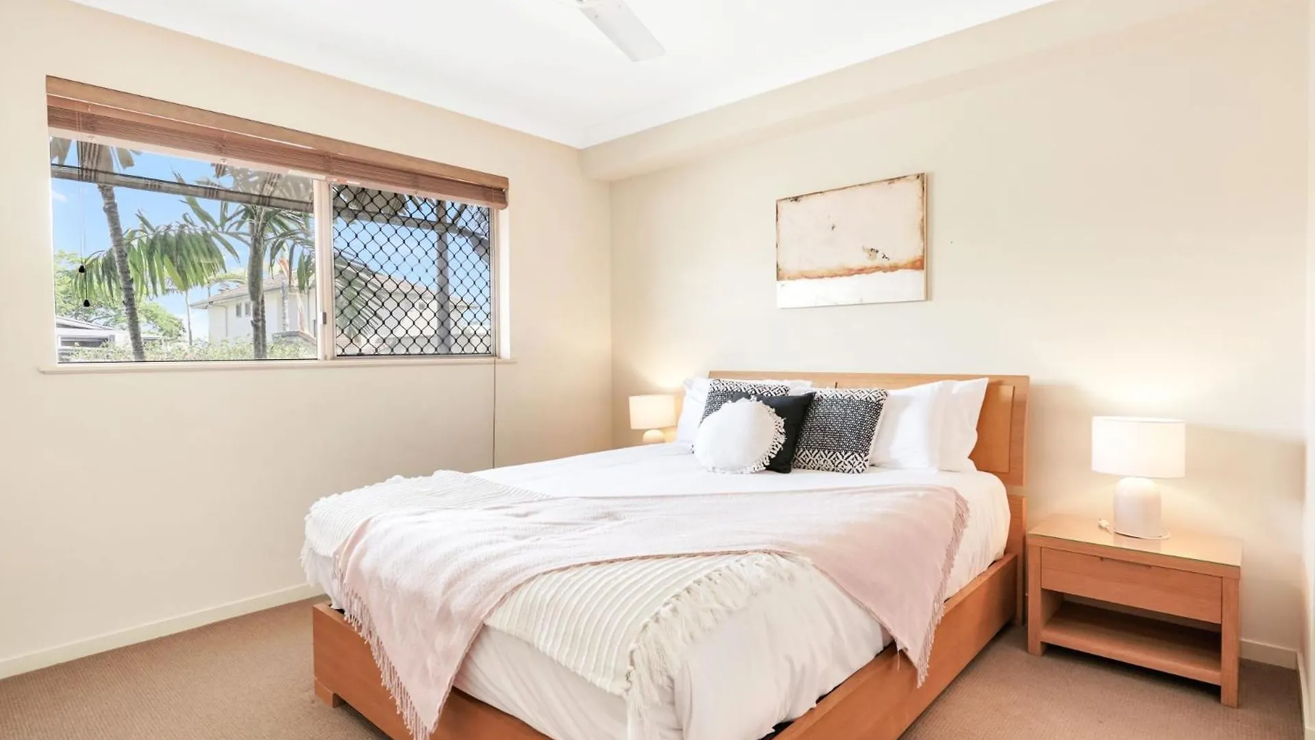 Apartman Cairns One Resort Style Living Westcourt