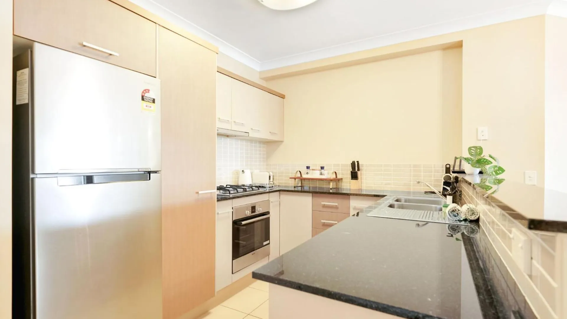 Cairns One Resort Style Living Westcourt 0*,